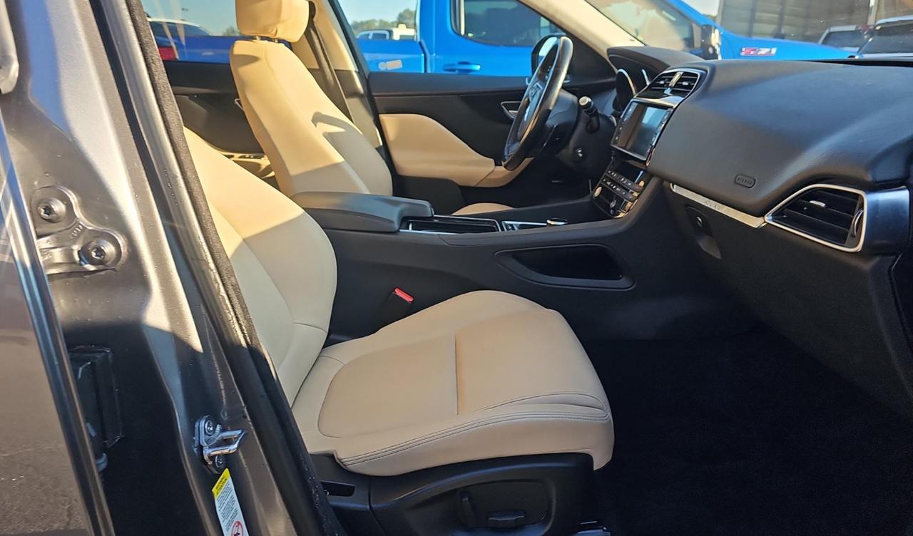 2018 Jaguar F-PACE Premium