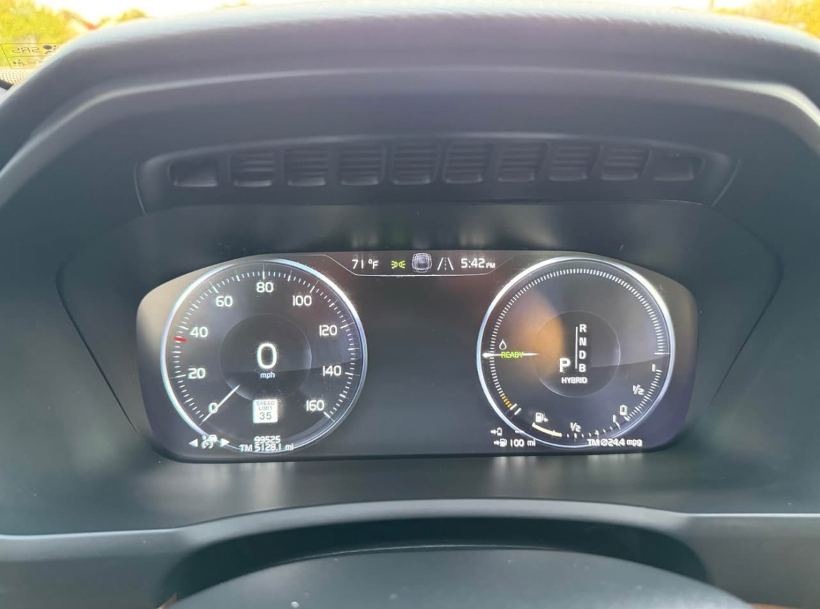 2018 Volvo XC90  T8 Inscription Recharge Plug-In Hybrid Sport Utility 4D